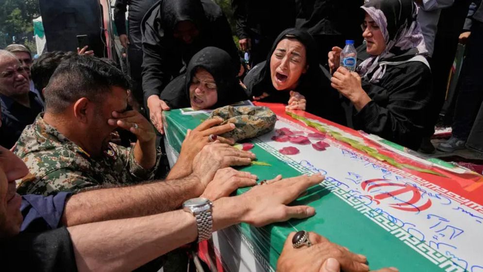 ইসরাইলের সঙ্গে চলমান যুদ্ধে ইরানের নিহতের সংখ্যা ১,০৬০ ছাড়াল